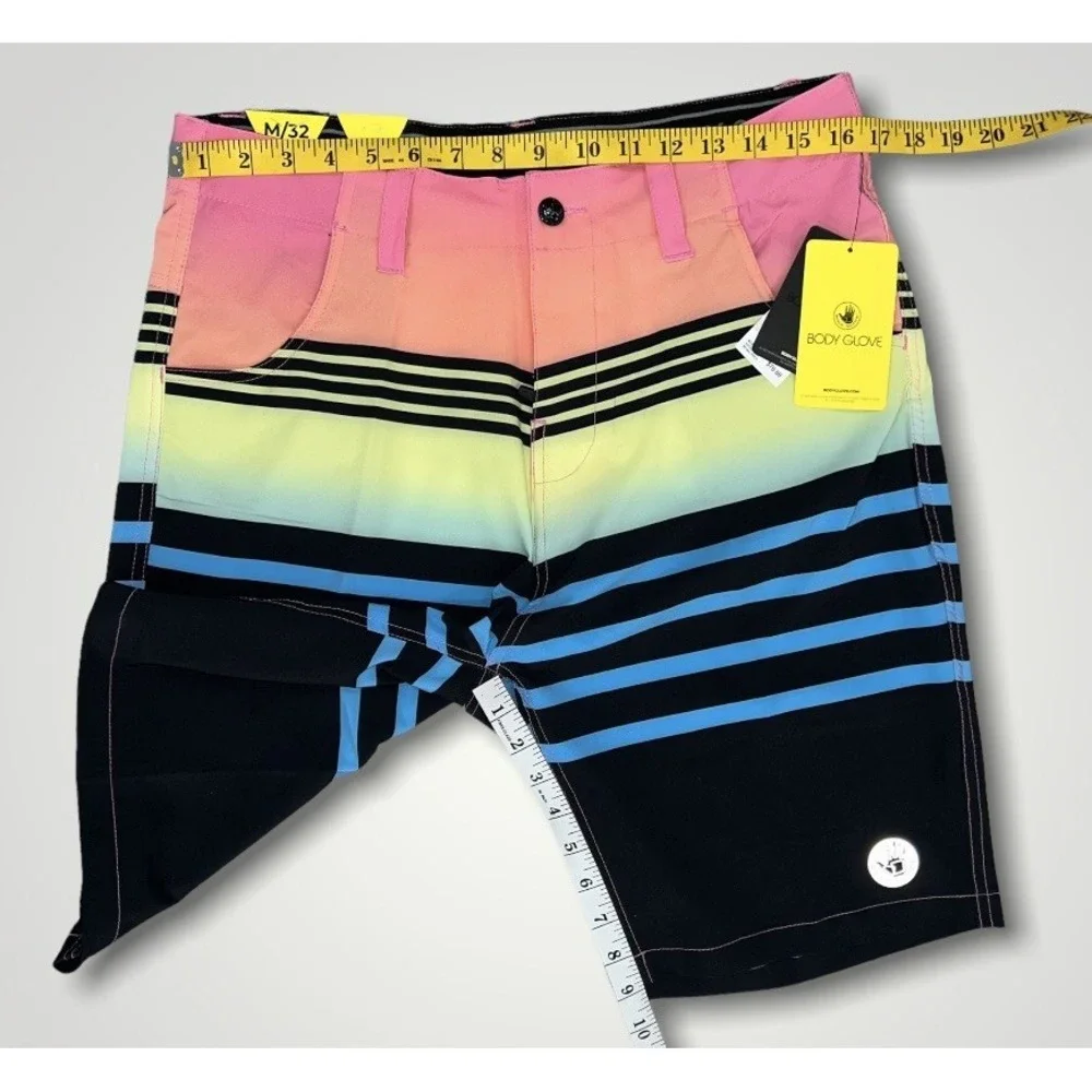 Body Glove Swim Shorts Active 4 way Stretch Boardwalk Shorts 50+ UPF Size M New